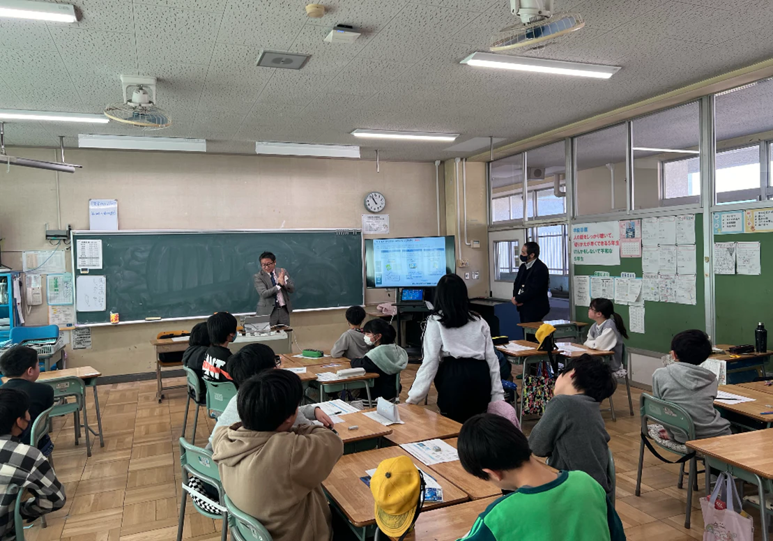DX人材の育成に向けた山梨県内児童・生徒向けDXマインド醸成授業の実施